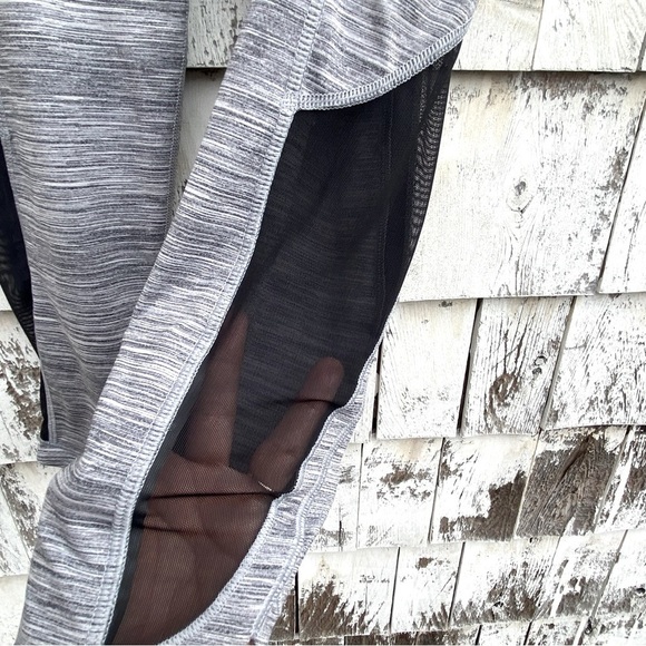 Lululemon Crop Mesh Insert Leggings - Picture 4 of 6